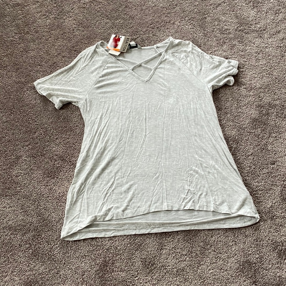 NWT Reaction Kenneth Cole Gray Criss Cross Neck Top Casual SIZE M